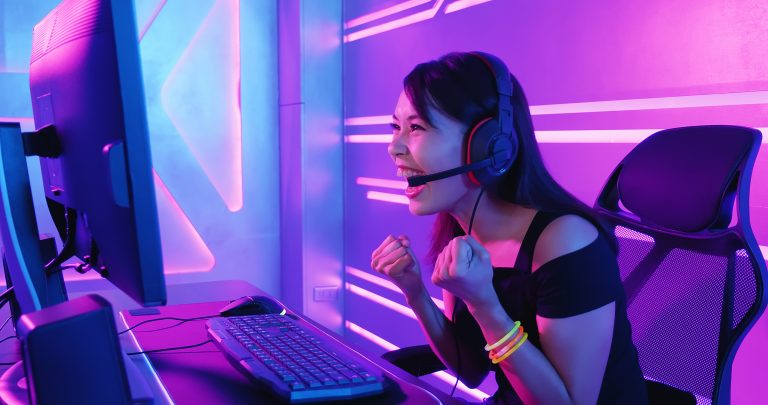 Read more about the article 8 Fun Jobs in the Esports/Gaming Industry That Don’t Require a Degree! 